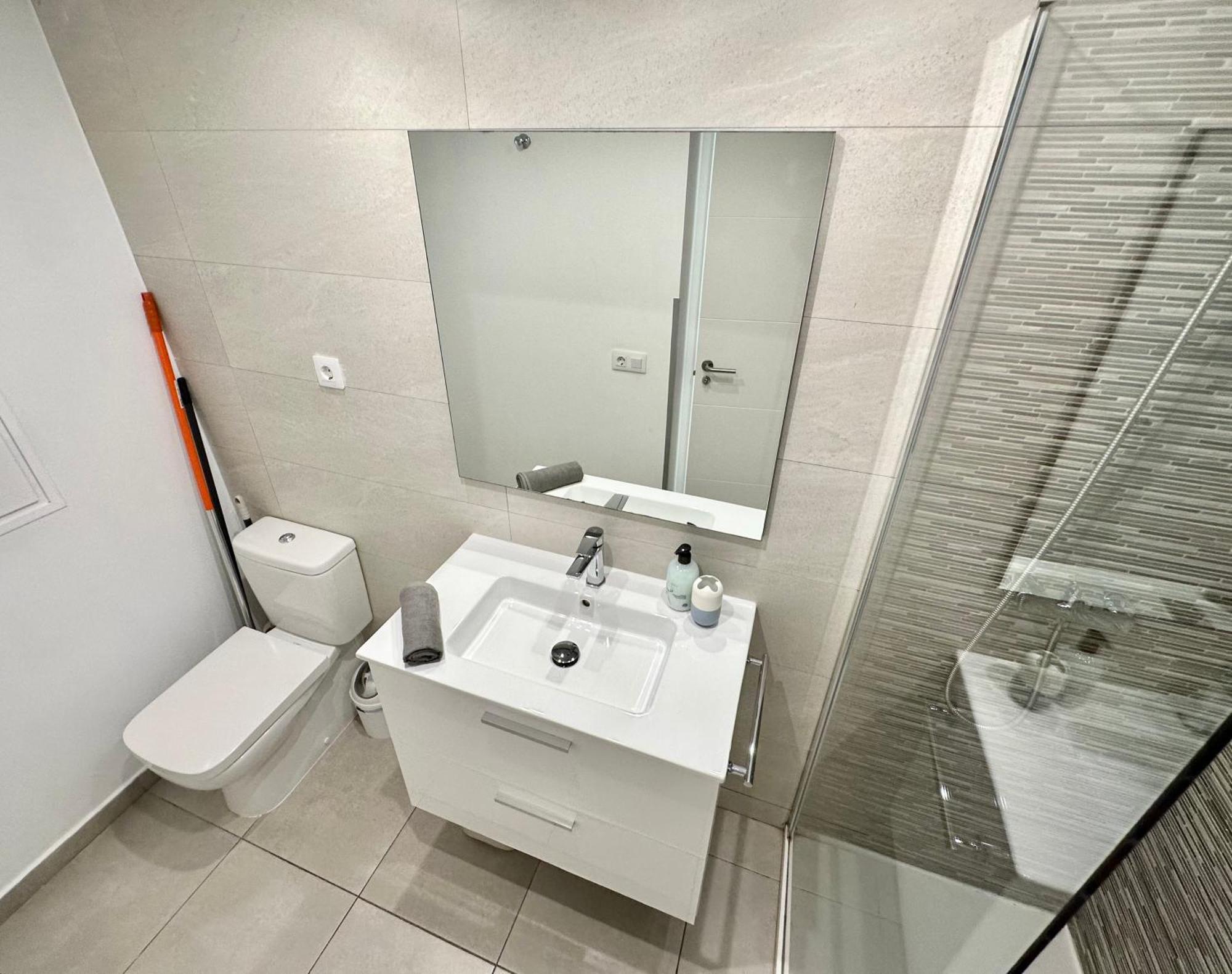 Basa Paradise - Piscina, Terraza, Wifi Y Parking คอร์ราเลโฮ ภายนอก รูปภาพ