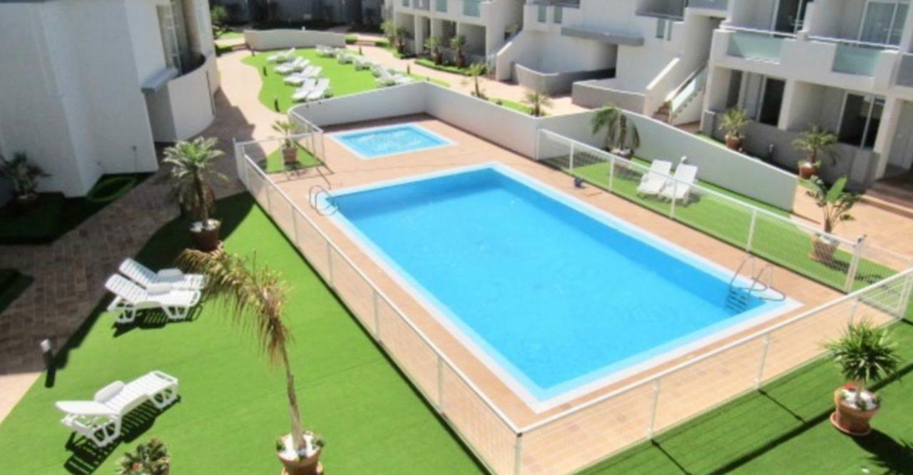 Basa Paradise - Piscina, Terraza, Wifi Y Parking คอร์ราเลโฮ ภายนอก รูปภาพ